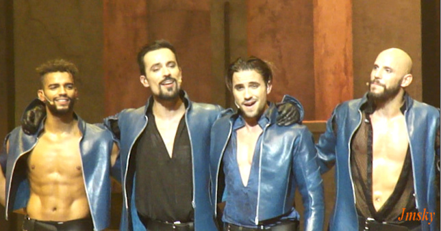 Les 3 Mousquetaires : Un pour Tous, Tous pour Un au Palais des Sports de Paris !