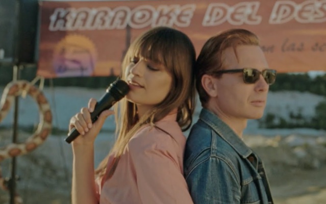 Clara Luciani et Alex Kapranos revisitent un titre de Nancy Sinatra