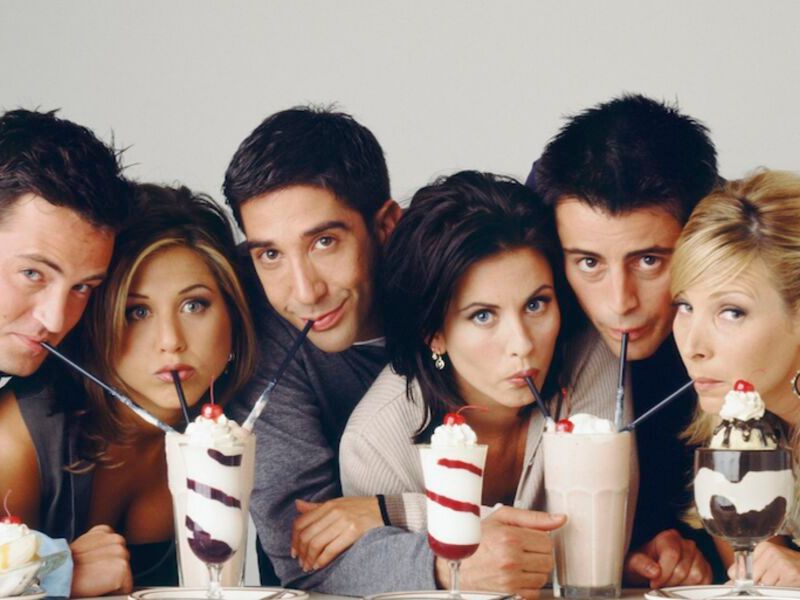 22 ans après “Friends”, des revenus vertigineux et une émotion intacte : Les révélations bouleversantes de Lisa&nbsp;Kudrow