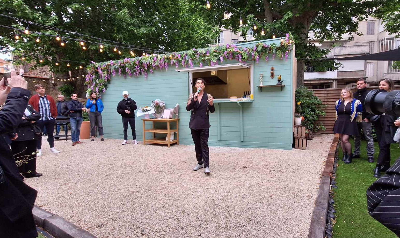 Chez Mano, découvrez la guinguette du Cabaret de l&rsquo;Etoile Bleue