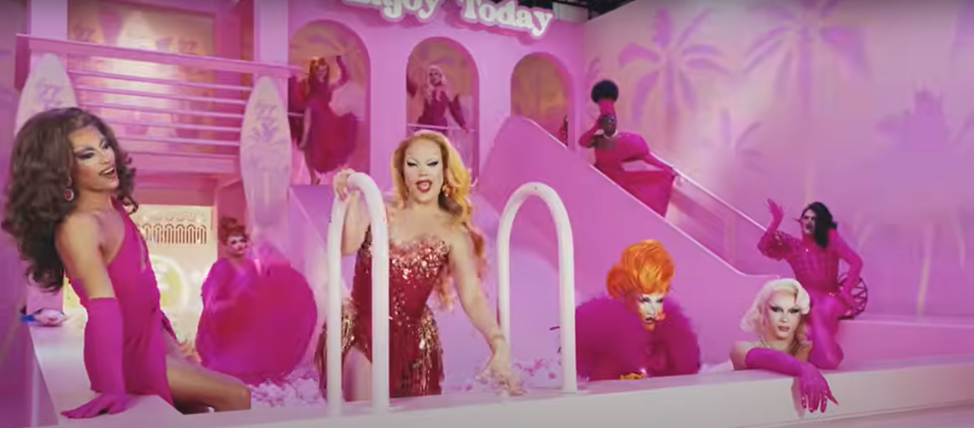 Nicky Doll : Une nouvelle ère avec « Oublier » et ses queens de Drag Race France