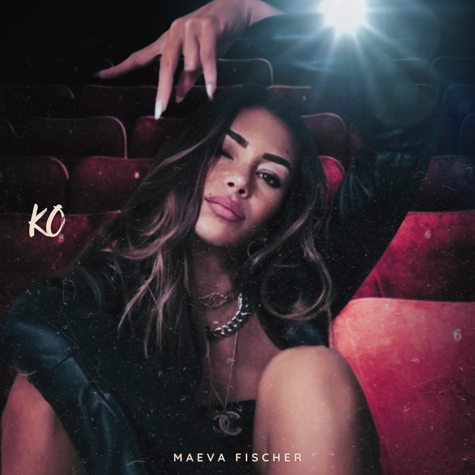 Maeva Fischer frappe fort avec « KO » : une fusion audacieuse de jazz, bossa nova et hip-hop
