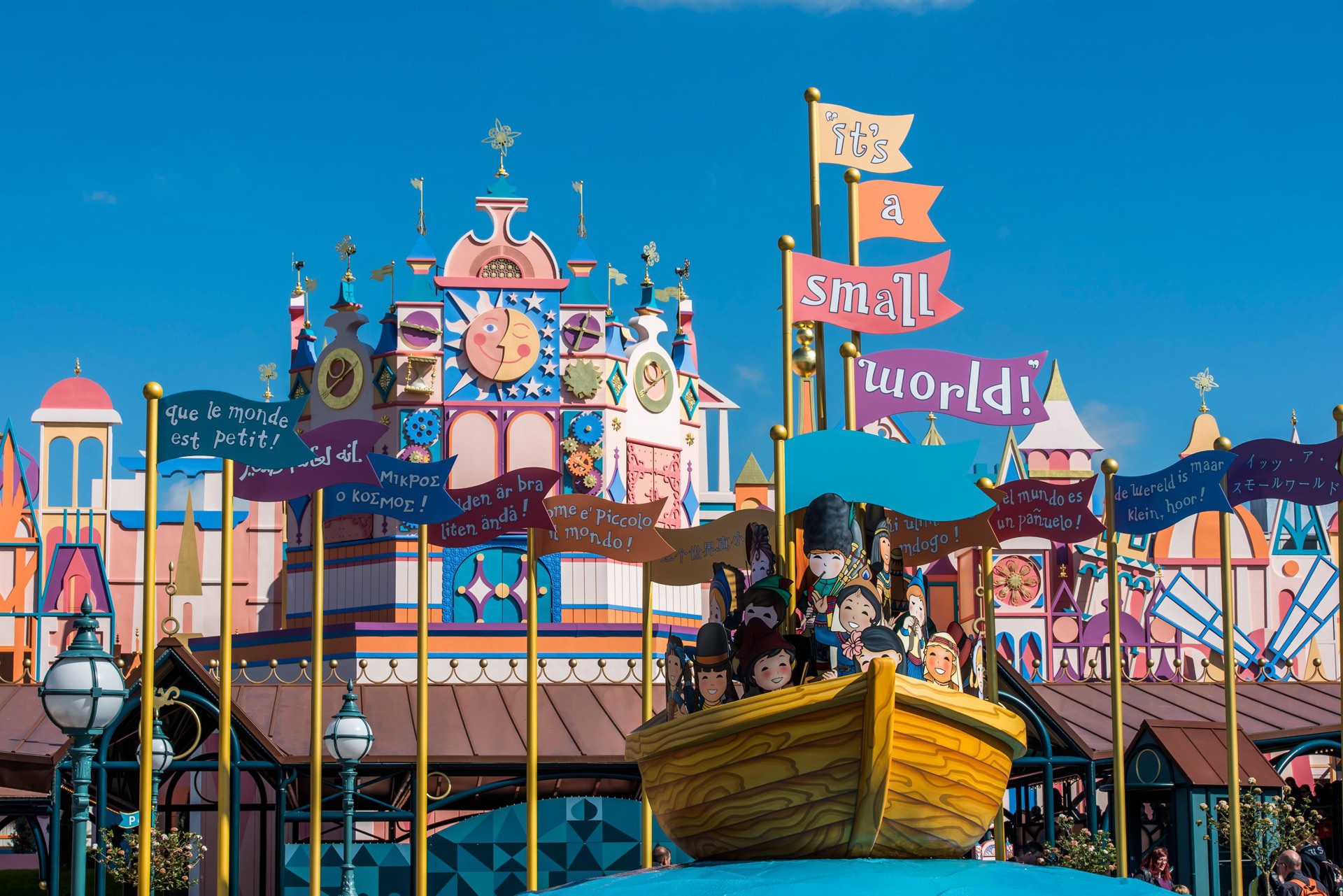 Disneyland : L’iconique chanson It’s a Small World se réinvente après 60 ans