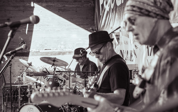 BB & The Bullets : le blues rock néo-zélandais prend son envol avec High Tide