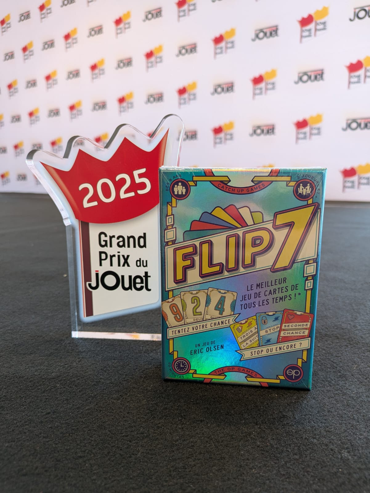 Flip 7 sacré meilleur jeu de cartes de 2025 au Grand Prix du Jouet !