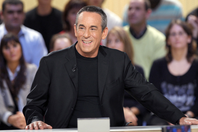 Thierry Ardisson, l’homme en noir de la télévision française, s’éteint à 76 ans
