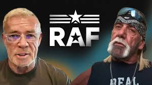 Hulk Hogan et Eric Bischoff lancent la RAF : une nouvelle ère pour la lutte libre américaine