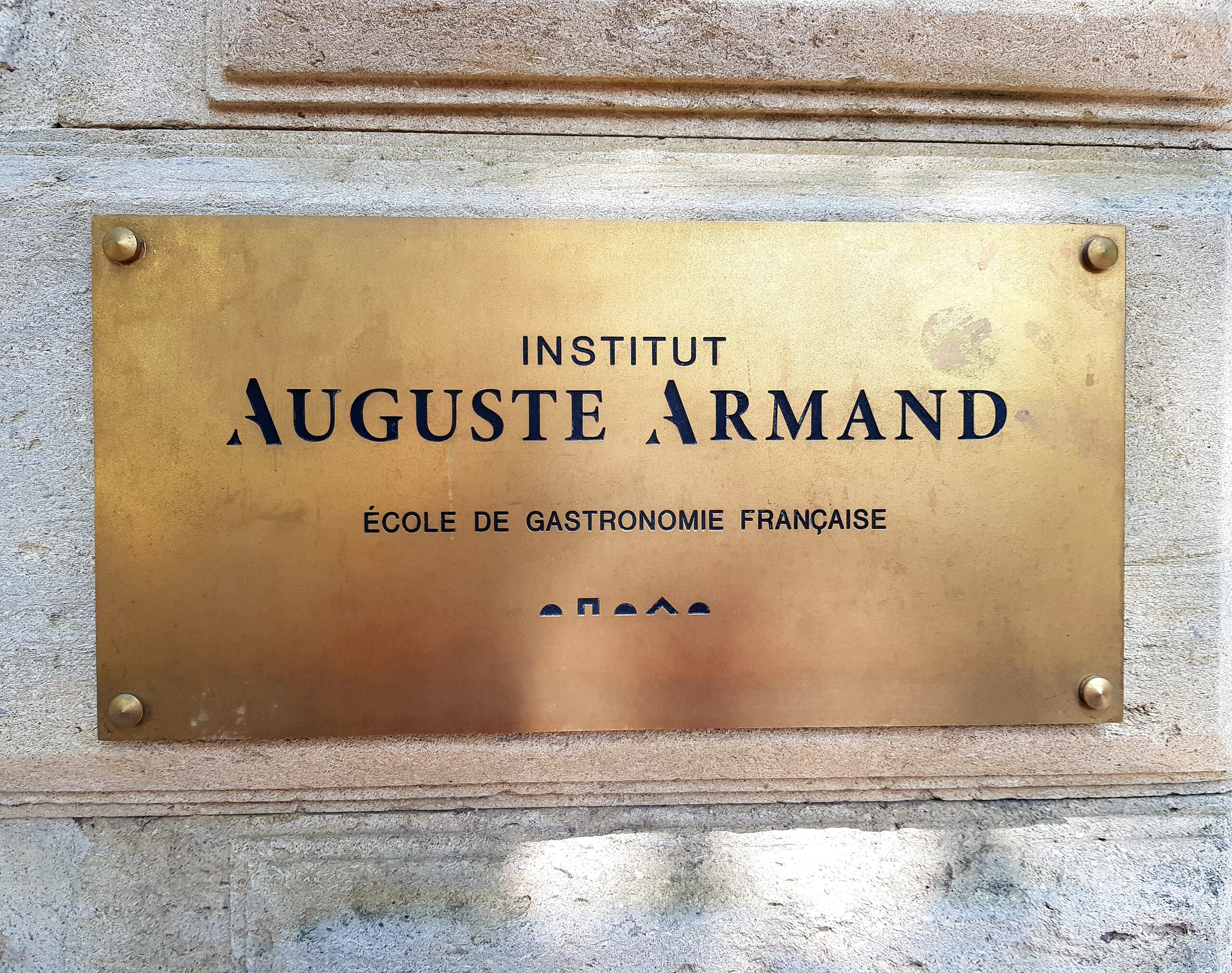 Ici Tout Commence : l’arrivée fracassante de la famille Jourdain et d’un nouveau décor (PHOTOS)