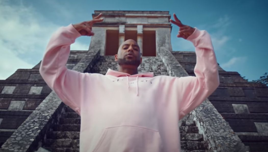 Booba s’en prend violemment à Vitaa : Un nouveau clash agite la sphère musicale