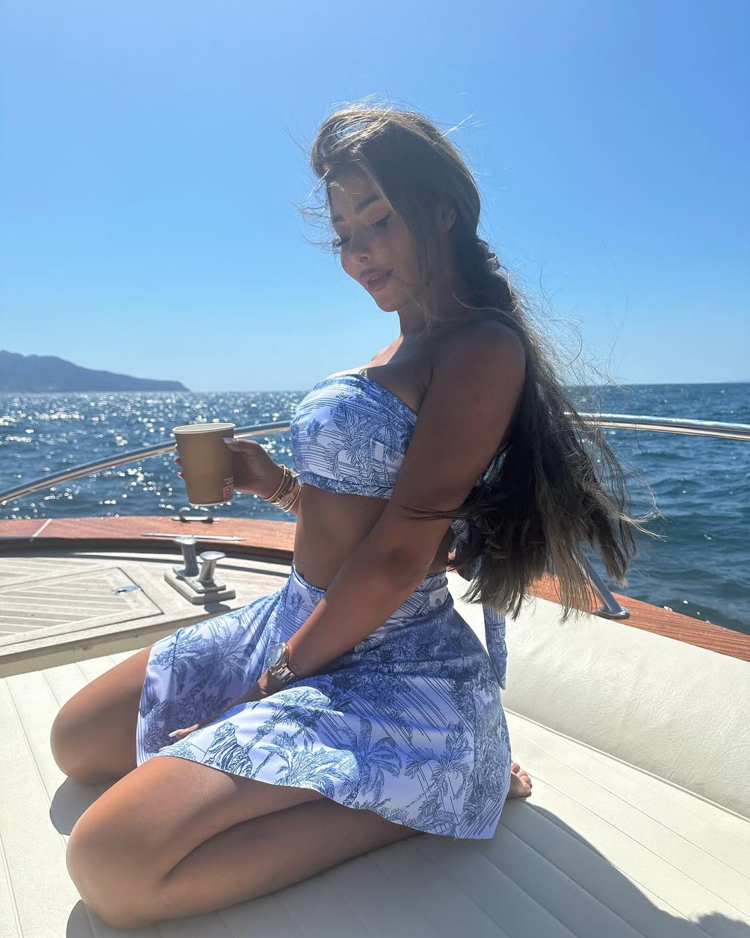 Maeva Ghennam condamnée pour pratiques commerciales trompeuses : un an de prison avec sursis et 150 000 € d’amende