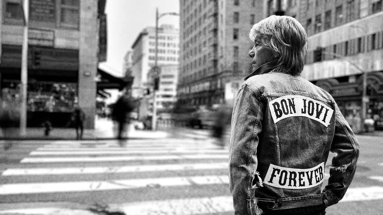 Bon Jovi et Robbie Williams réunis pour l’hymne « We Made It Look Easy »