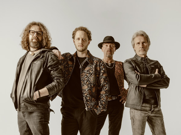 Blue Deal signe son retour triomphal avec “Make A Change”