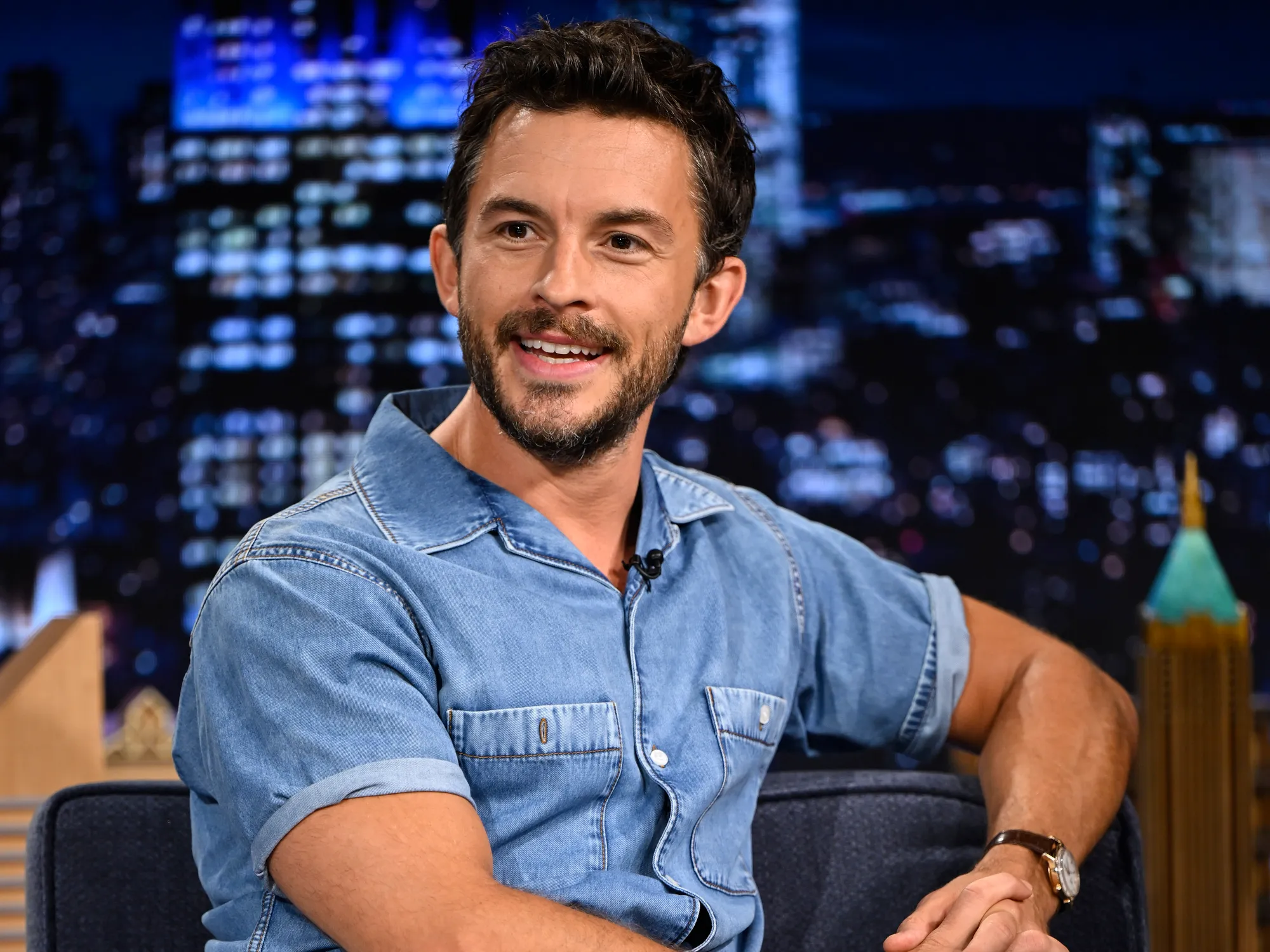 Découvrez Jonathan Bailey l&rsquo;Homme le plus sexy de 2025