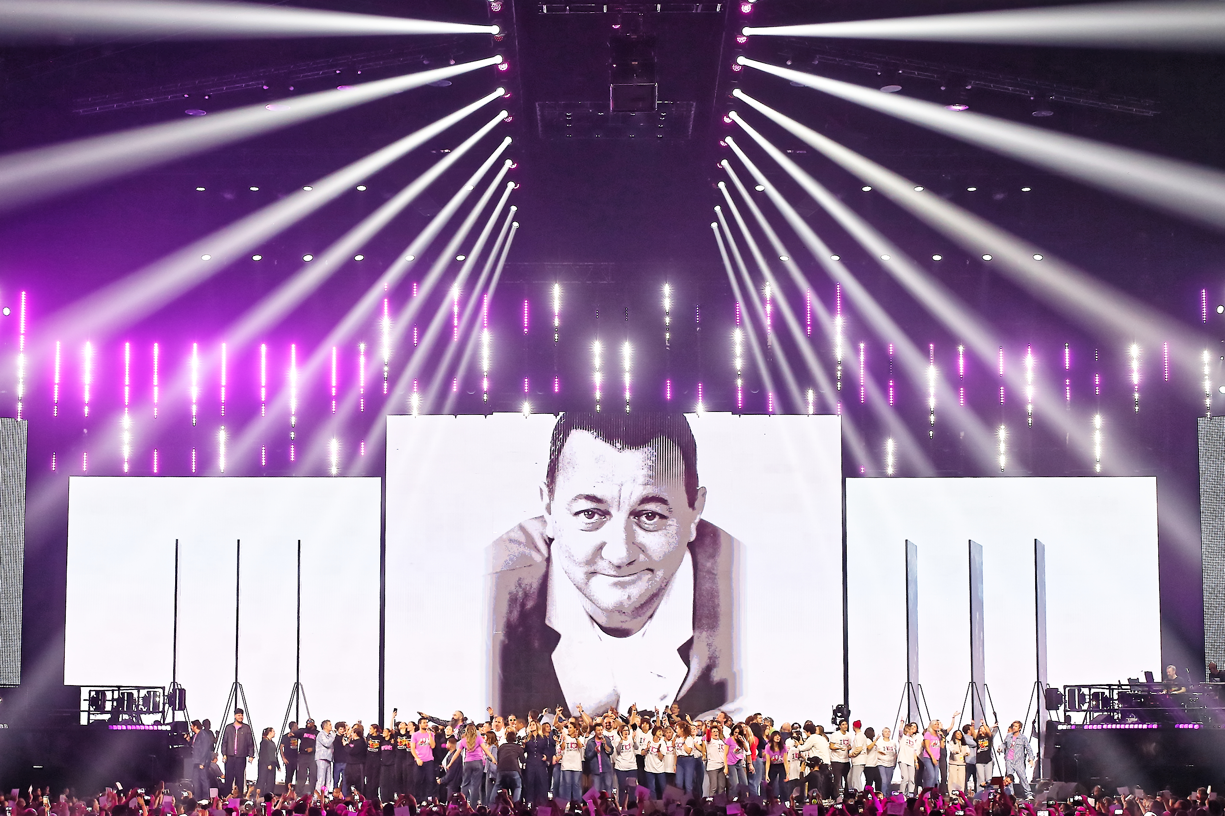 Les Enfoirés 2026 : Un spectacle solidaire qui se prolonge en CD et DVD