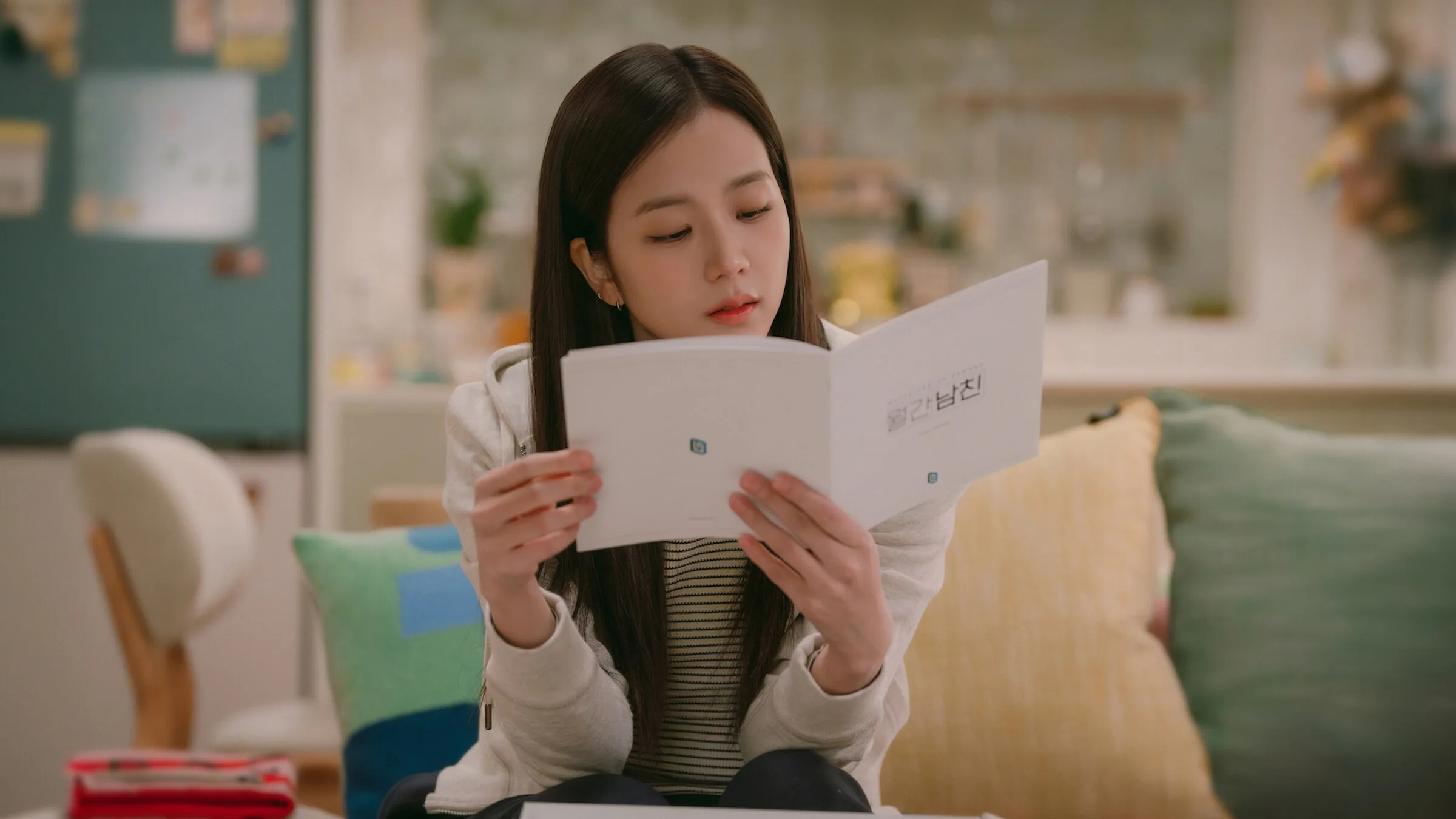 Jisoo (BLACKPINK) explore l’amour virtuel dans la nouvelle rom-com événement de Netflix (VIDEO)