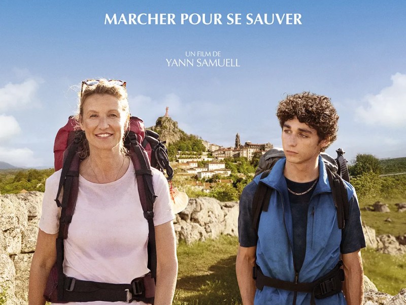 Compostelle : un pèlerinage cinématographique entre douleur et renaissance pour Alexandra Lamy et Julien Le&nbsp;Berre