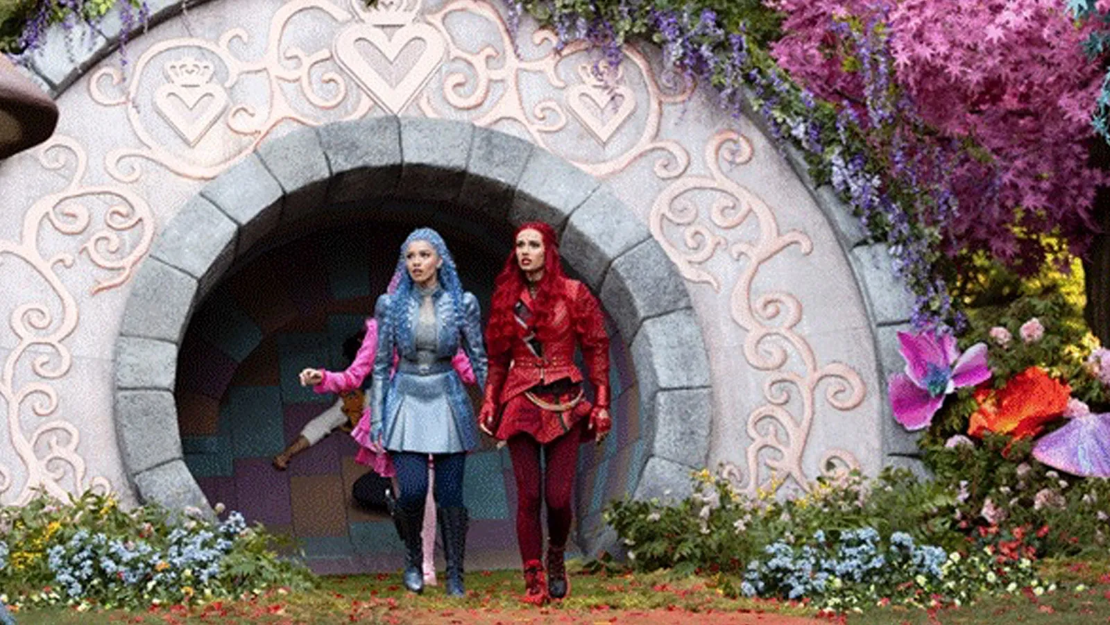 Descendants: Wicked Wonderland : Un premier aperçu d’un nouveau défi à Wonderland (VIDEO)