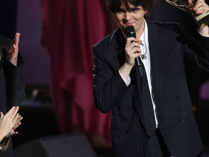 Sam Sauvage, la victoire sous le feu des&nbsp;attaques