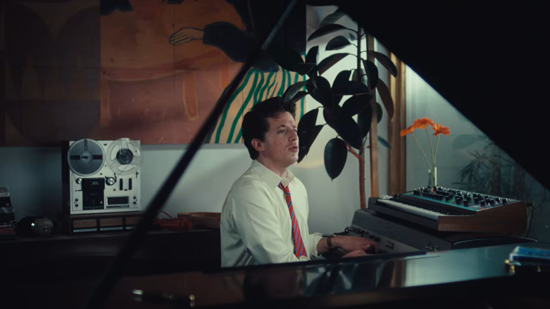 Charlie Puth et Hikaru Utada : “Home”, un premier pas vers l’album introspectif Whatever’s Clever! (VIDEO)
