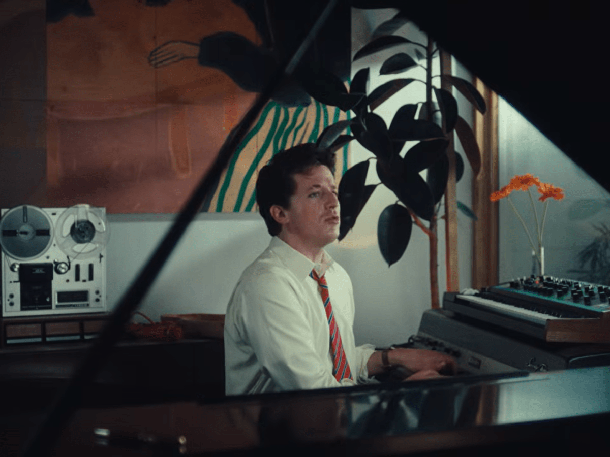 Charlie Puth et Hikaru Utada : “Home”, un premier pas vers l’album introspectif Whatever’s Clever!&nbsp;(VIDEO)