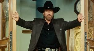 Chuck Norris hospitalisé en urgence à Hawaï : ce que l’on sait de l’état de santé de la légende