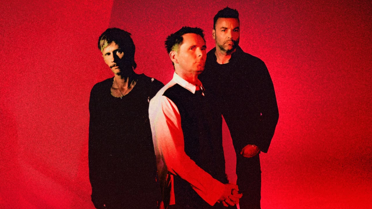Muse frappe fort : Un clip envoyé dans l’espace et un nouvel album annoncé… le groupe dépasse toutes les limites !