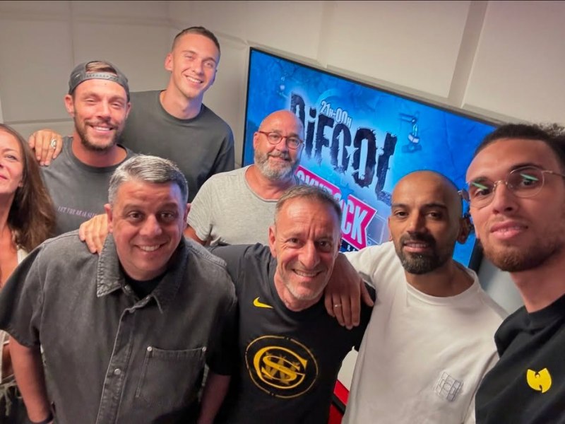 Faux policier en pleine rue : Un animateur de Skyrock interpellé à Paris après une scène&nbsp;surréaliste