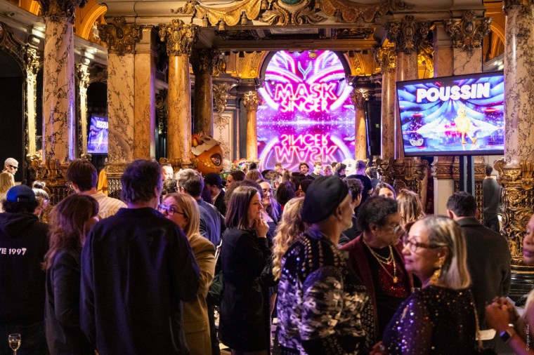 Le Musée Grévin crée l’événement avec Mask Singer : Une exposition spectaculaire plonge les visiteurs dans les coulisses du phénomène&nbsp;TF1