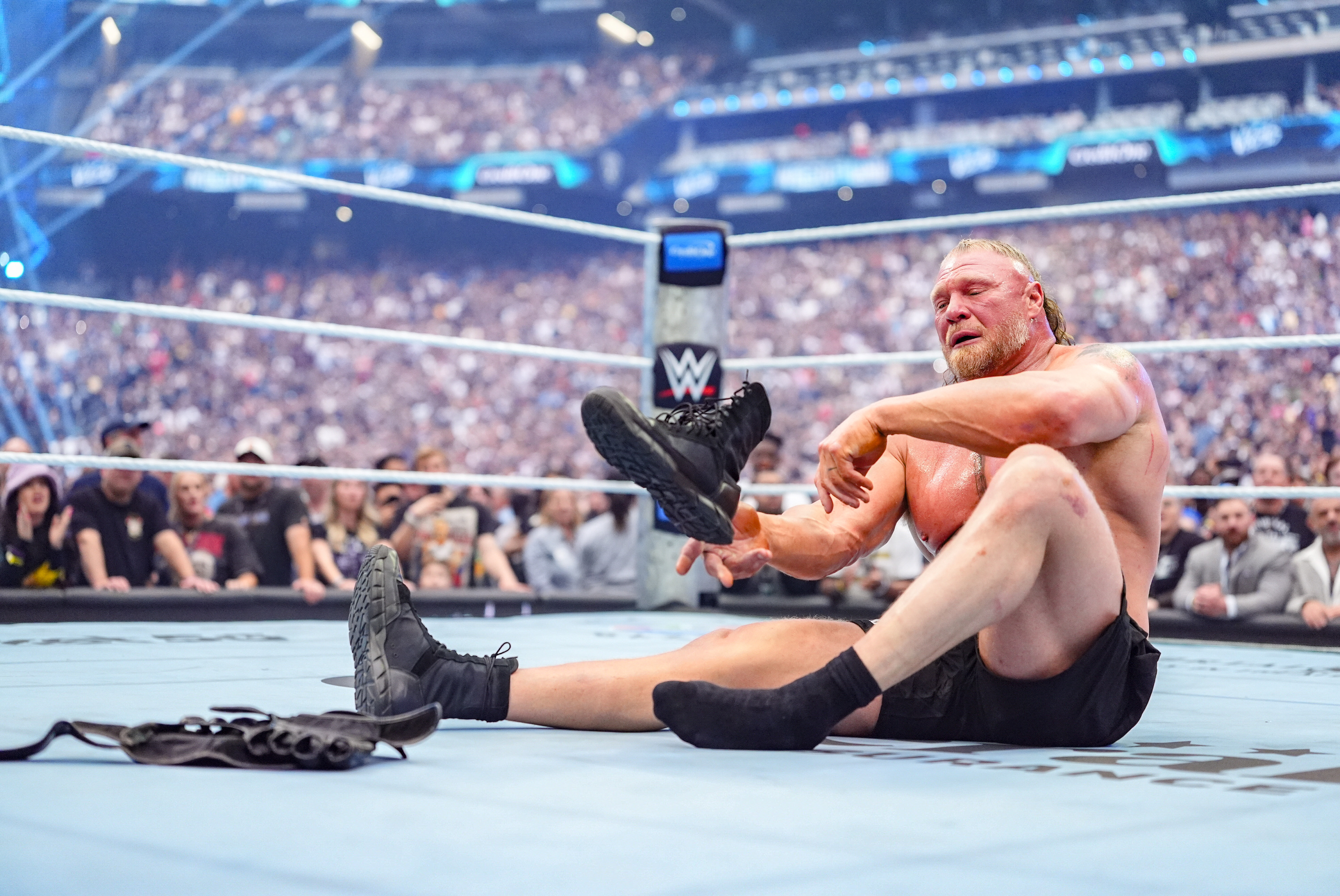 Brock Lesnar tire sa révérence à WrestleMania : La fin brutale et symbolique d’une légende