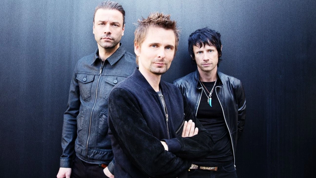 Muse frappe fort avec “Nightshift Superstar”, un single électro-rock taillé pour les stades