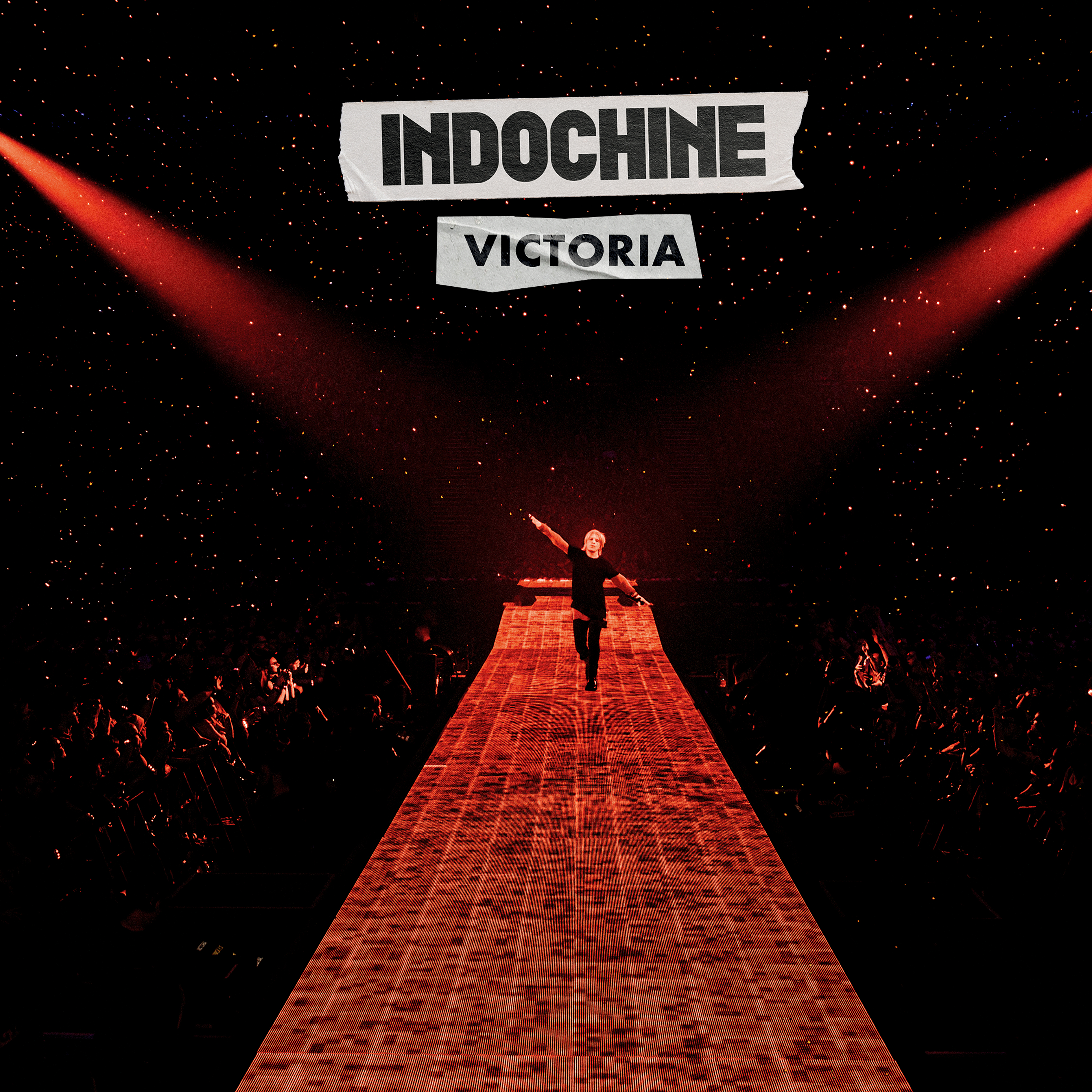 Indochine frappe fort avec « Victoria » et une mise en scène résolument politique
